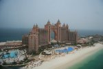7-33-Worlds-Top-Strangest-Buildings-atlantis-dubai.jpg