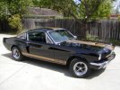 6_Ford_Shelby_GT350_Hertz_Mustang_Fastback_Front_1.jpg