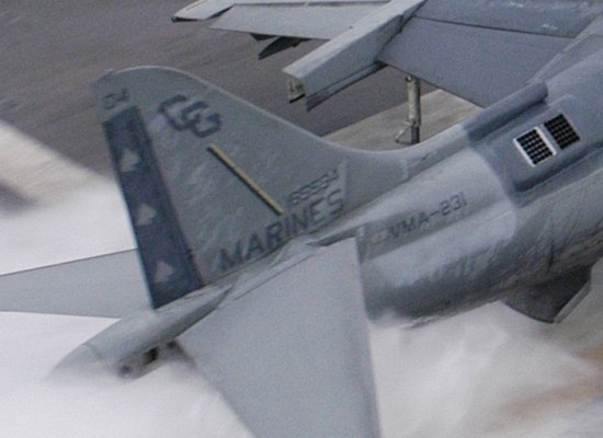 av8b-vma231.jpg
